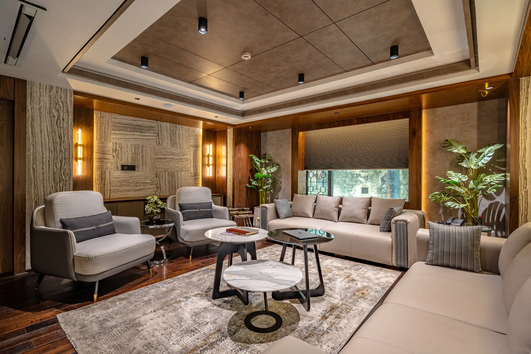 Studio WB